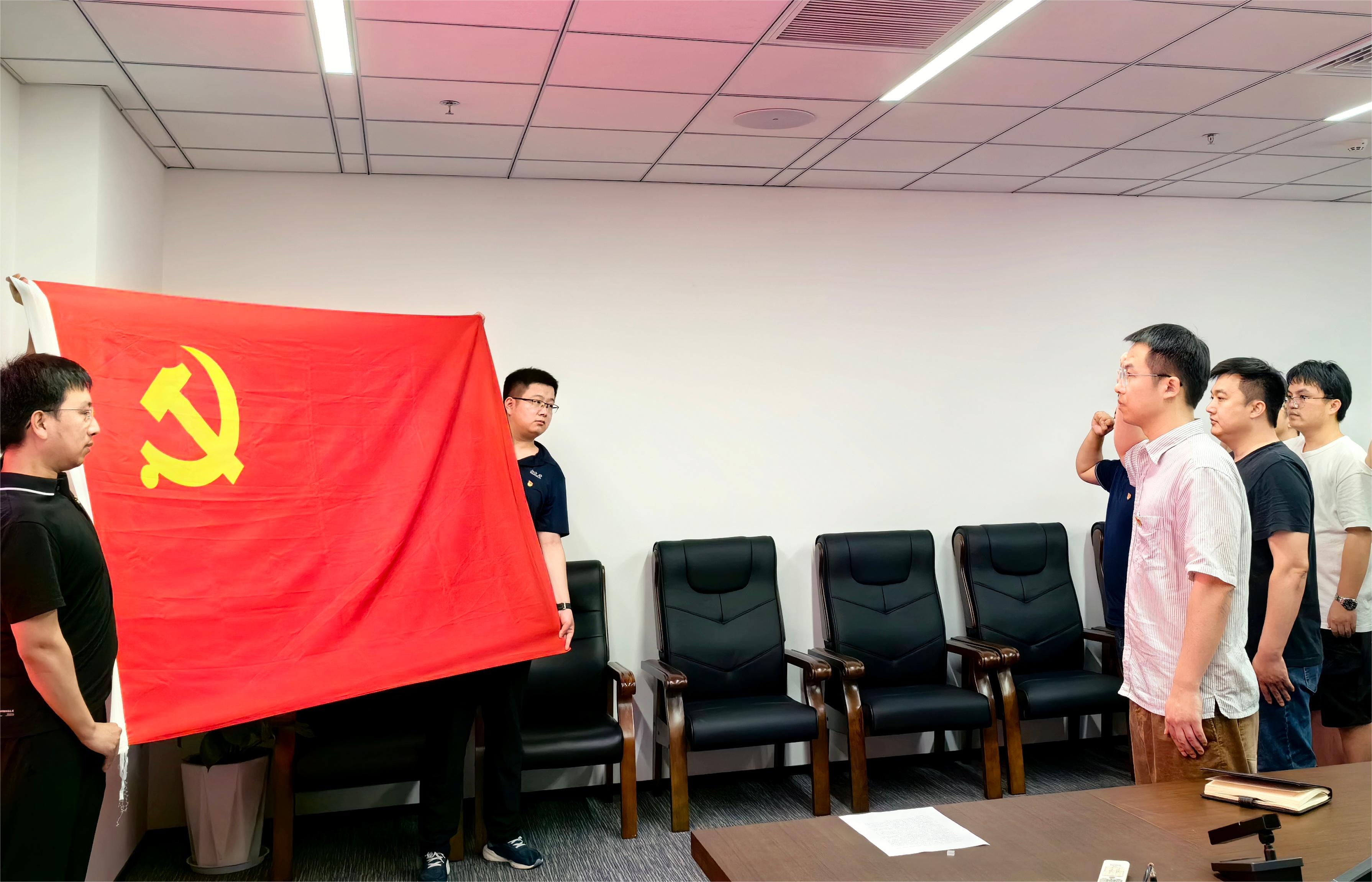 976129cee0526944c7b9c641a3393c4.jpg 976129cee0526944c7b9c641a3393c4.jpg